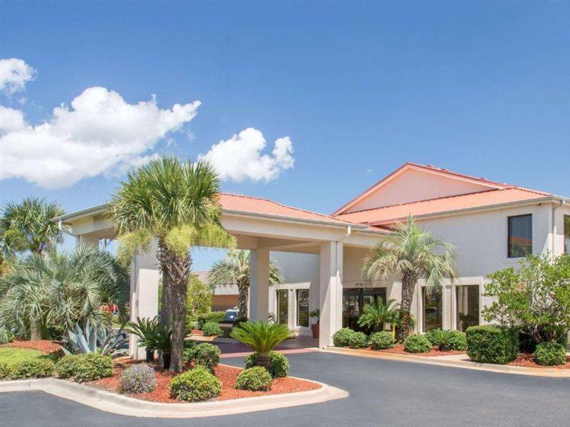 Days Inn & Suites By Wyndham Navarre - Near Beaches Hurlburt Zewnętrze zdjęcie