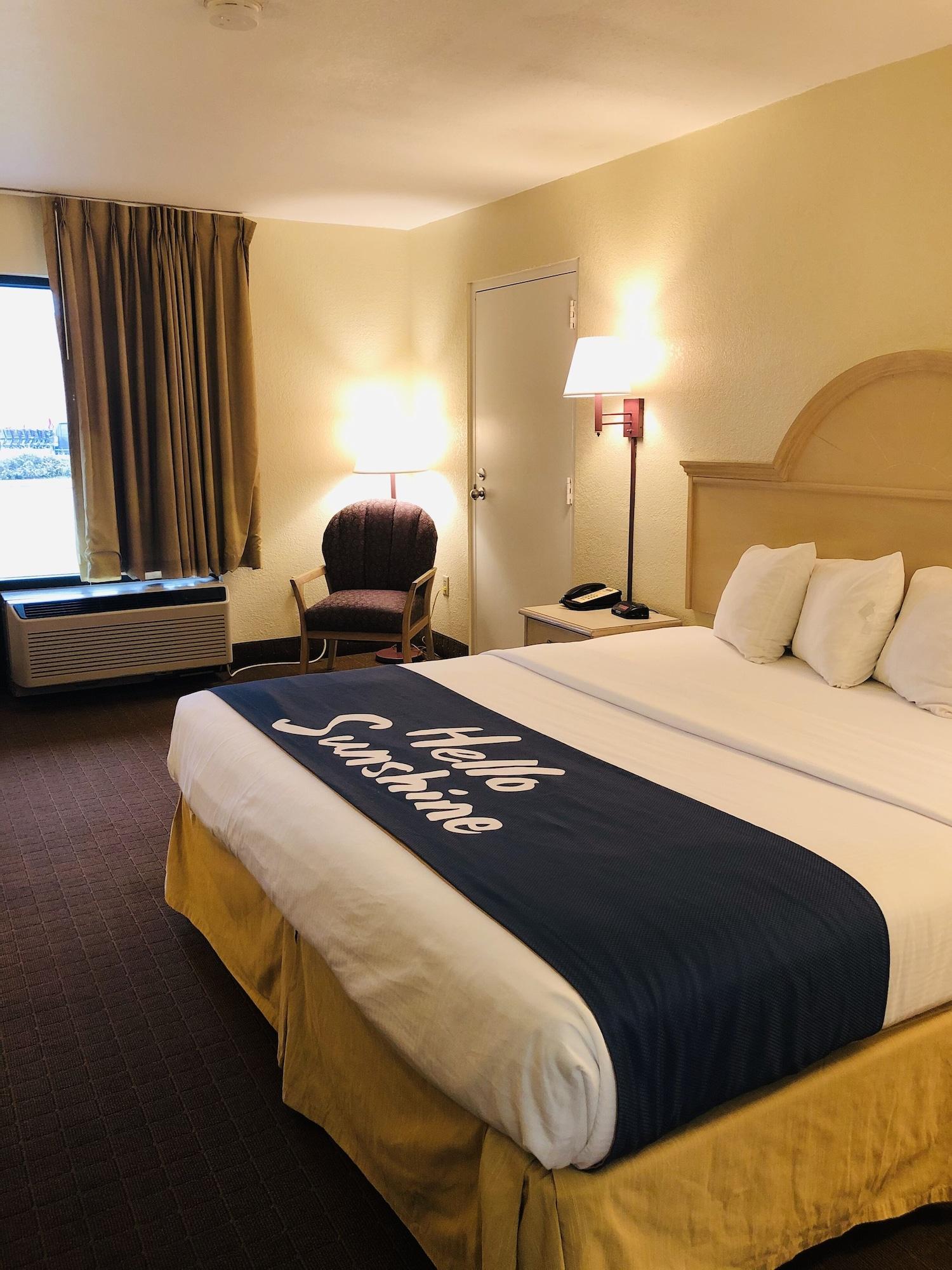 Days Inn & Suites By Wyndham Navarre - Near Beaches Hurlburt Zewnętrze zdjęcie
