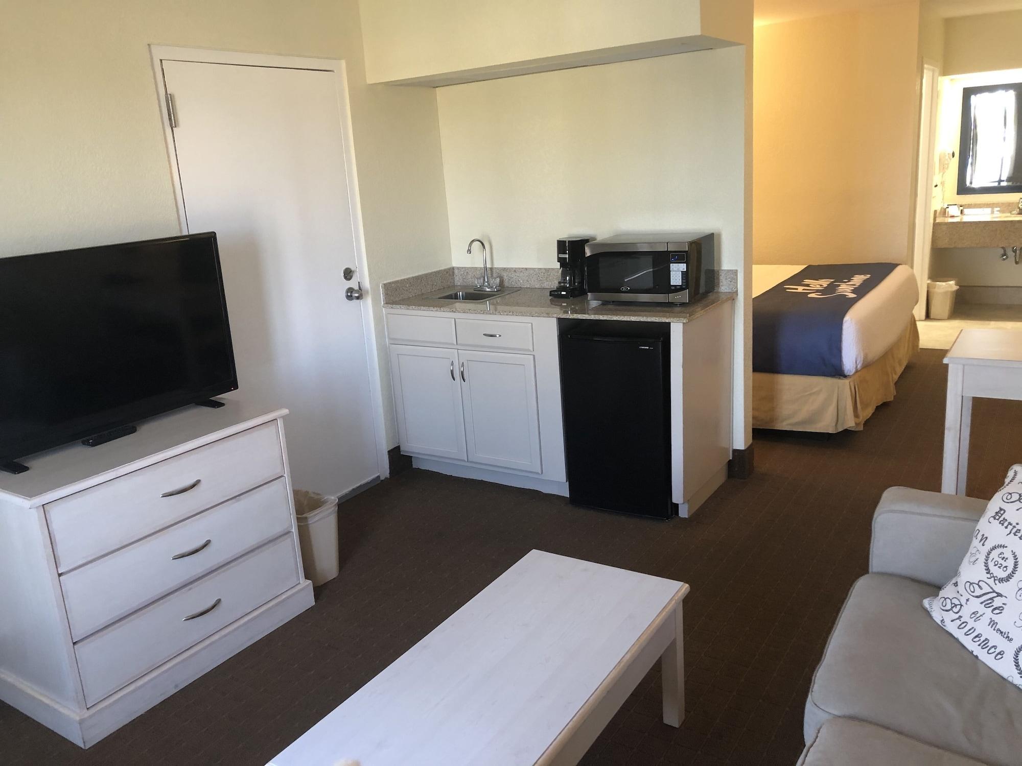 Days Inn & Suites By Wyndham Navarre - Near Beaches Hurlburt Zewnętrze zdjęcie