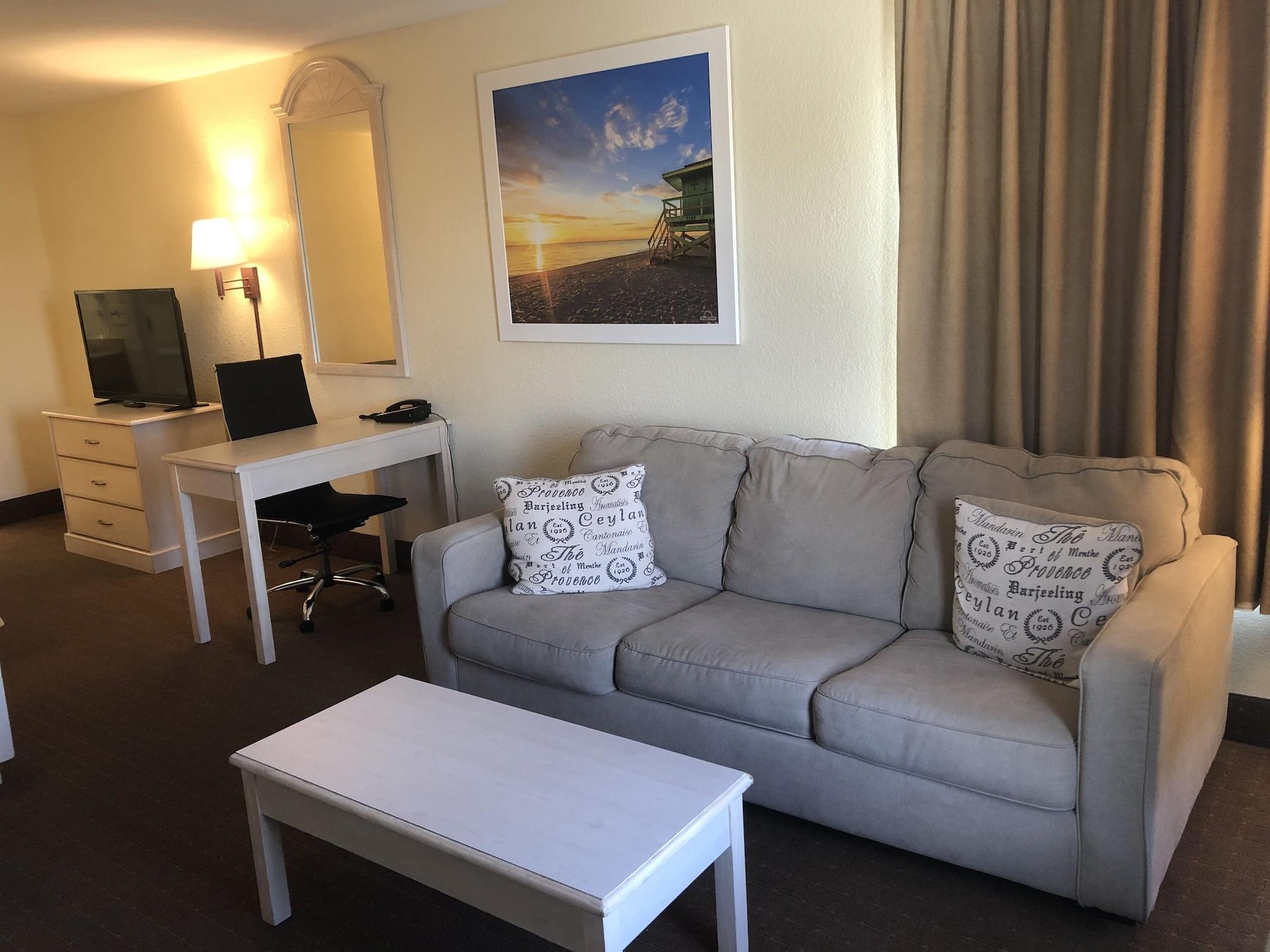 Days Inn & Suites By Wyndham Navarre - Near Beaches Hurlburt Zewnętrze zdjęcie